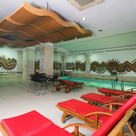 酒店 比勒姆海滩酒店及水疗中心 4*